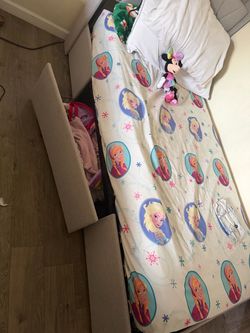 Twin bed