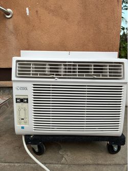 Window Air Conditioner, Commercial Cool brand, 10,00 BTU. Dimensions are 19” W x 14.5” H