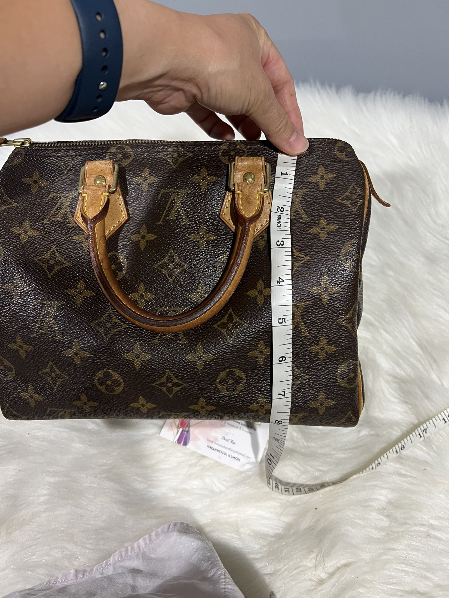 Authentic Louis Vuitton Speedy 25 With Strap for Sale in Corpus Christi, TX  - OfferUp