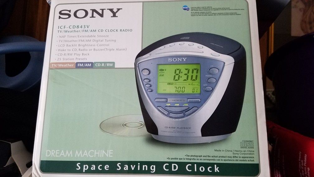 SONY SPACE SAVING CD PLAYER