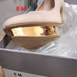 7.5 Like New Woman Shoes 