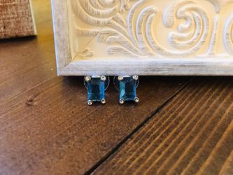 New Pair of Turquoise Colored Earrings
