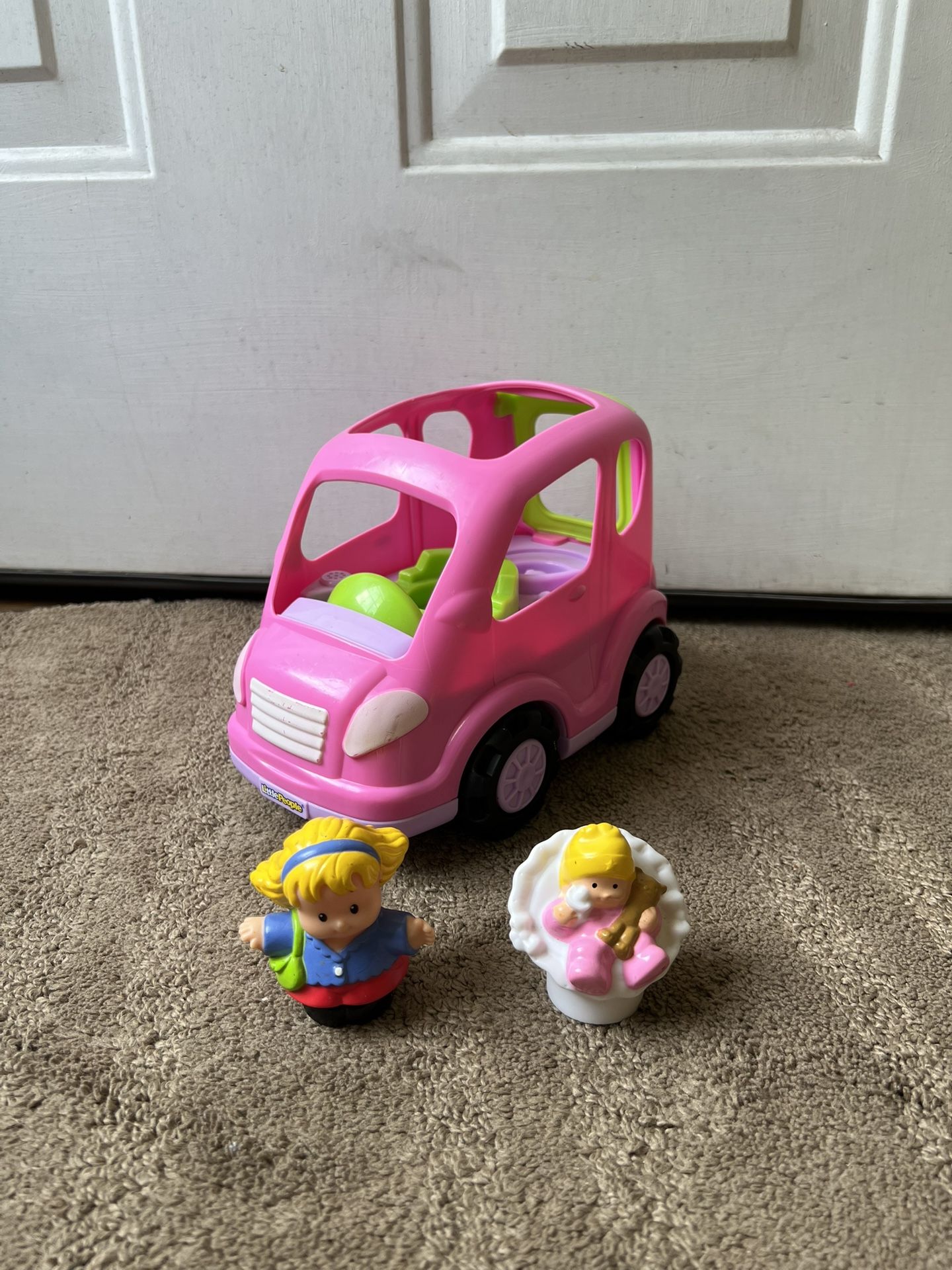 Little People Mom And Baby In Car