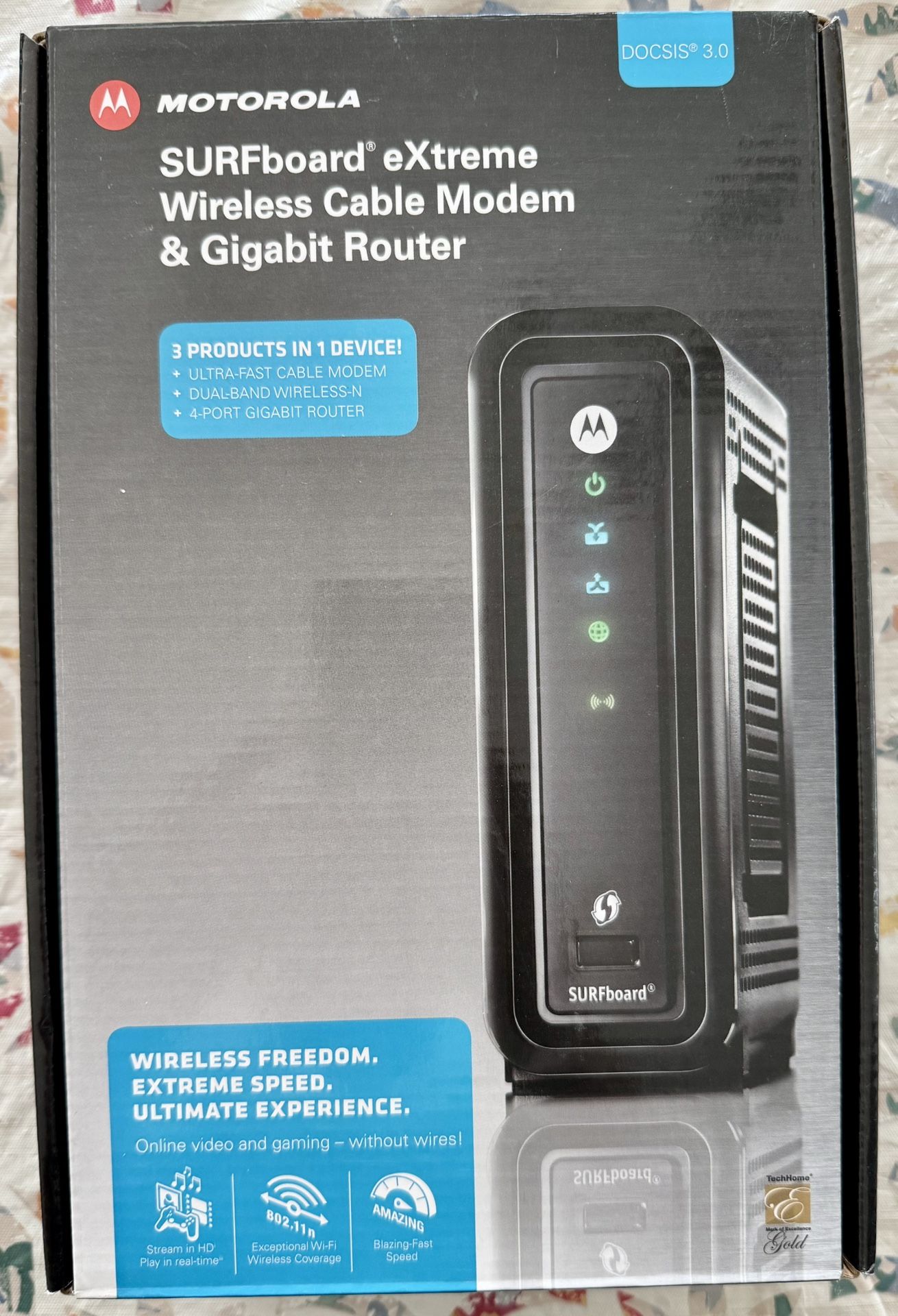 Motorola / Arris SURFboard eXtreme Wireless Cable Modem & Gigabit Router