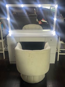White Hollywood Vanity Desk With Chair