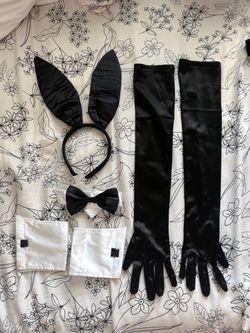 Bunny costume accessories