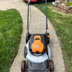 WORX ELECTRIC LAWNMOWER $65 / 2 BIG BATTERYS $75