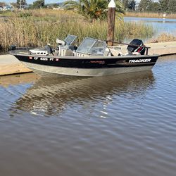 Tracker Targa V18 Fishing Boat 