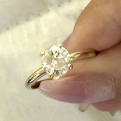 1.10tcw Round Brilliant Diamond Ring Set In Yellow Gold