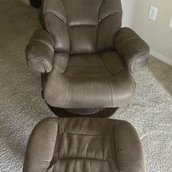 Recliner With Ottoman 
