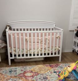 Graco Baby Crib