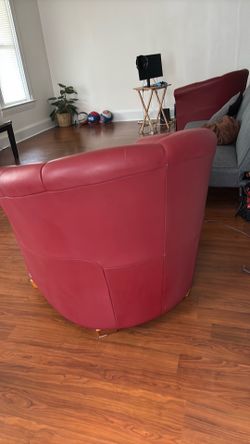 2 Lounge Sofas/Chairs