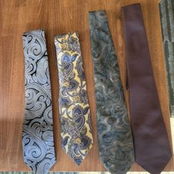 Free Men’s patterned Ties