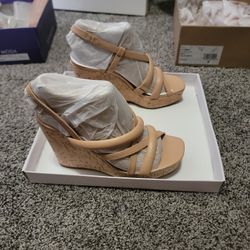 Jessica Simpson Wedges