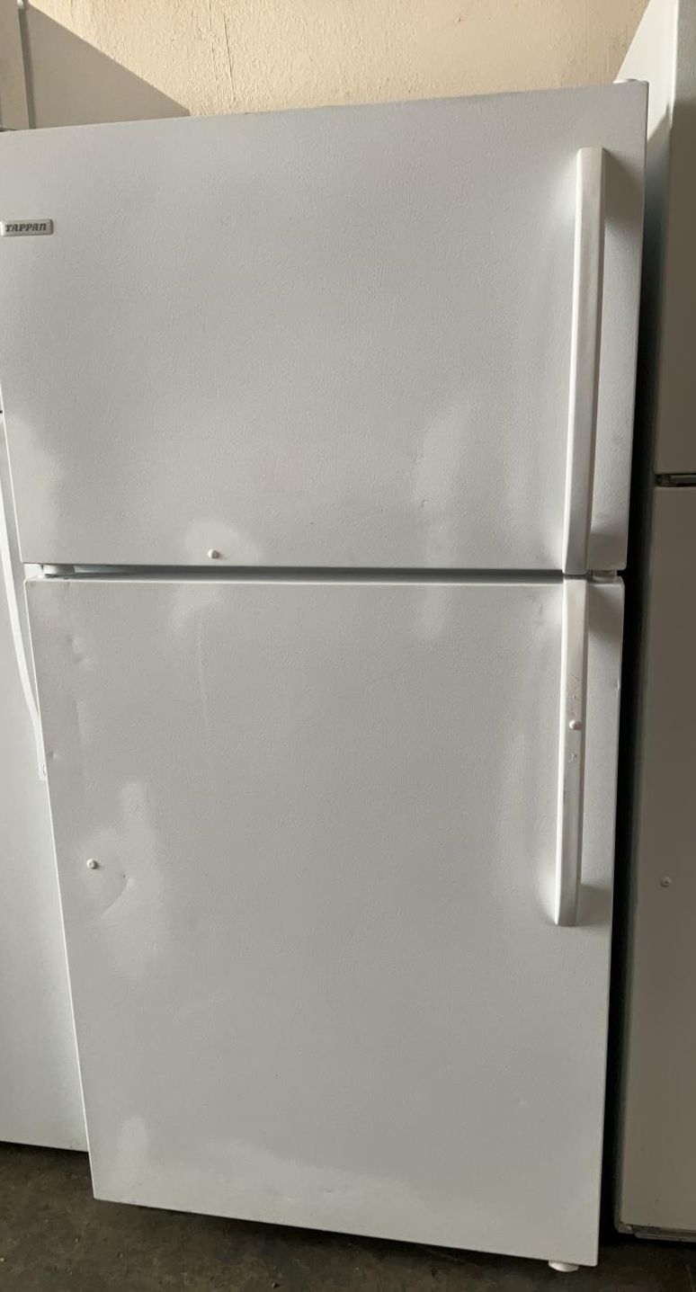 Tappan Top Mount White Fridge