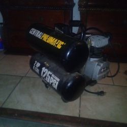 Central Pneumatic 2 Hp 4 Gallon 125psi Max Air Compressor 