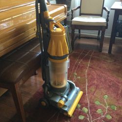 Dyson Root 8 Cyclone Vacuum