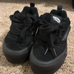 black vans platforms