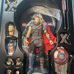 Mezco One 12 Thor 