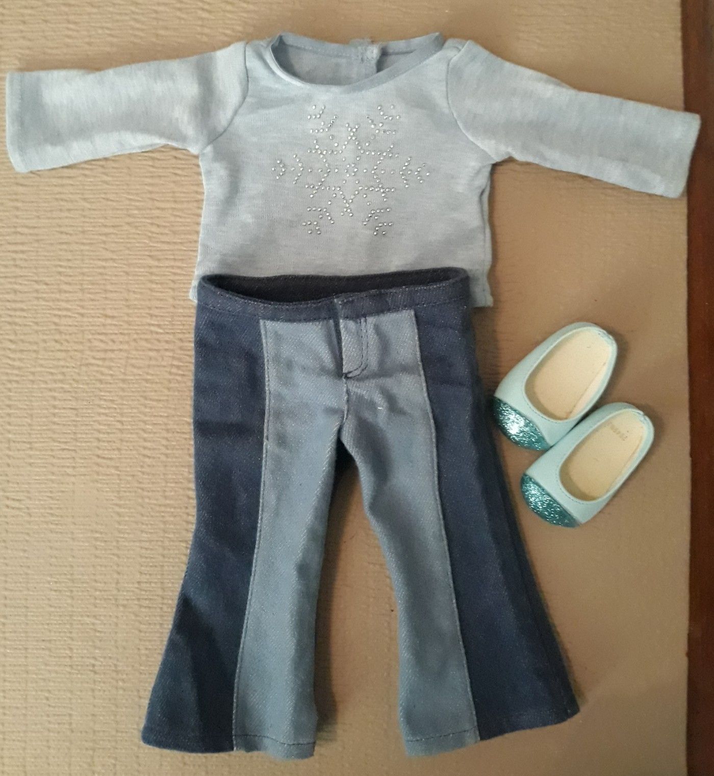 American girl doll outfit with shoes I'm in fontana message only when ready to pick up