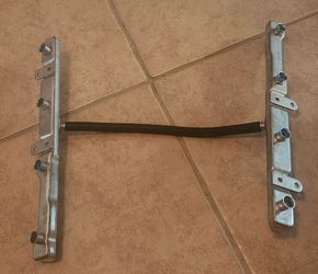 OEM Mopar 6.4L Hemi Fuel Rail Assembly
