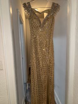 Sherri Hill one of one dress for prom size 2 was 3,000