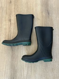 YOUTH RUBBER BOOTS SIZE 6 BLACK USA Good Condition