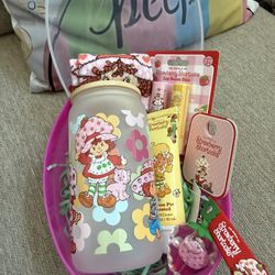 Strawberry Shortcake Easter egg