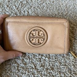 Tory Burch Wallet with Gold Hardware 
