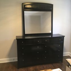 Dresser with mirror and eight drawers - MUST GO! OFFERS!! - $180