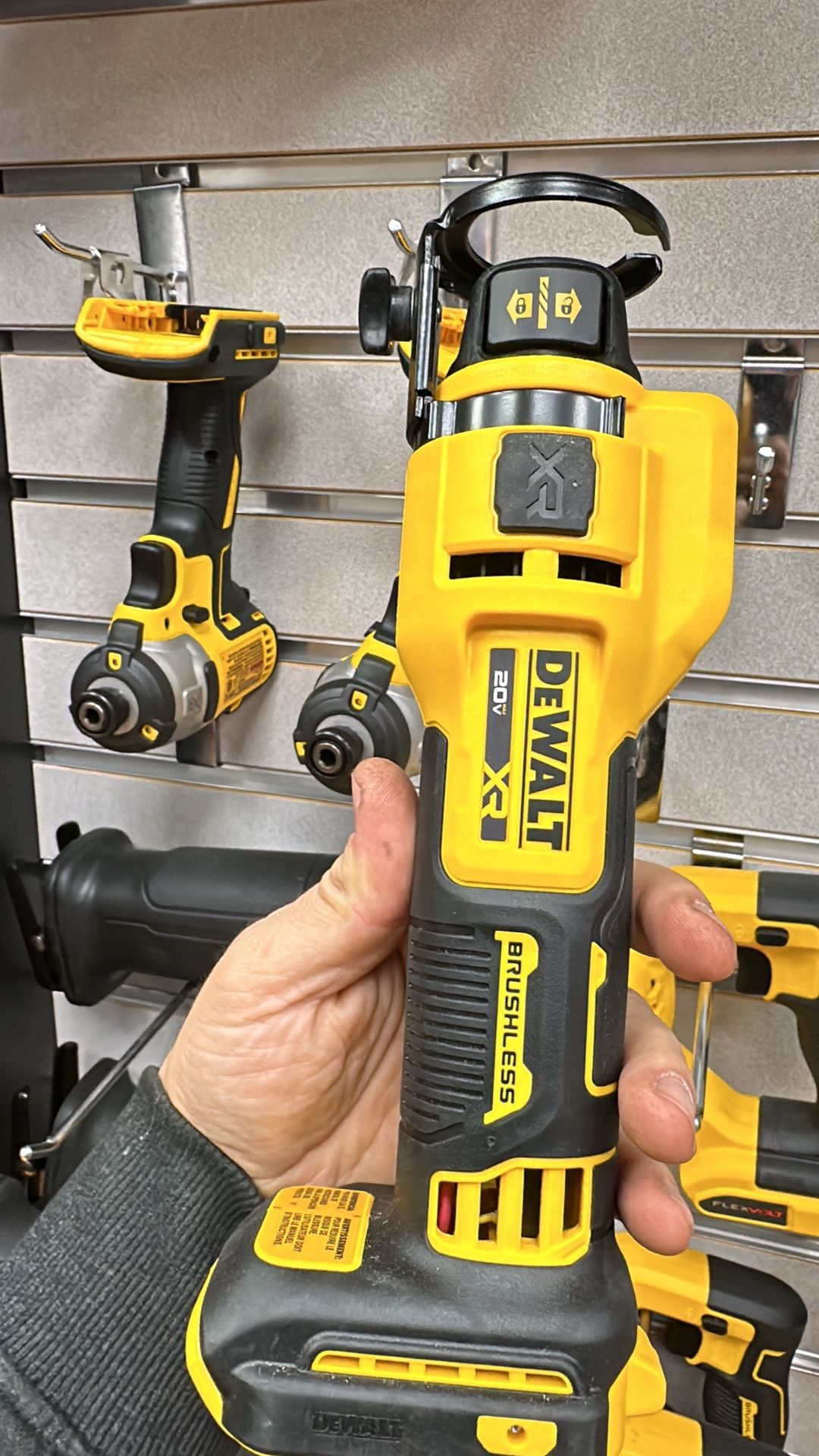Dewalt 20v XR Drywall Cut Out Tool