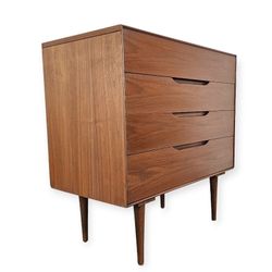 Mid Century Minimalist Dresser