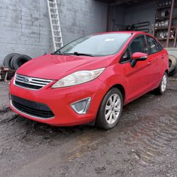 2012 Ford Fiesta 