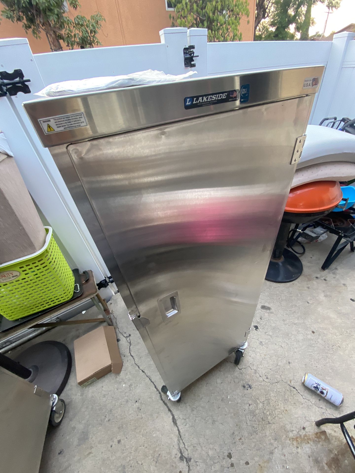 Lakeside Tray Enclosure