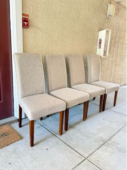 Dining Room Chair Set 4pc.