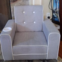 Delta Children Chelsea Kids Upholstered Chair with Cup Holder, Soft Grey