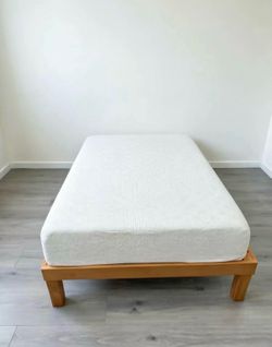 Twin bed set
