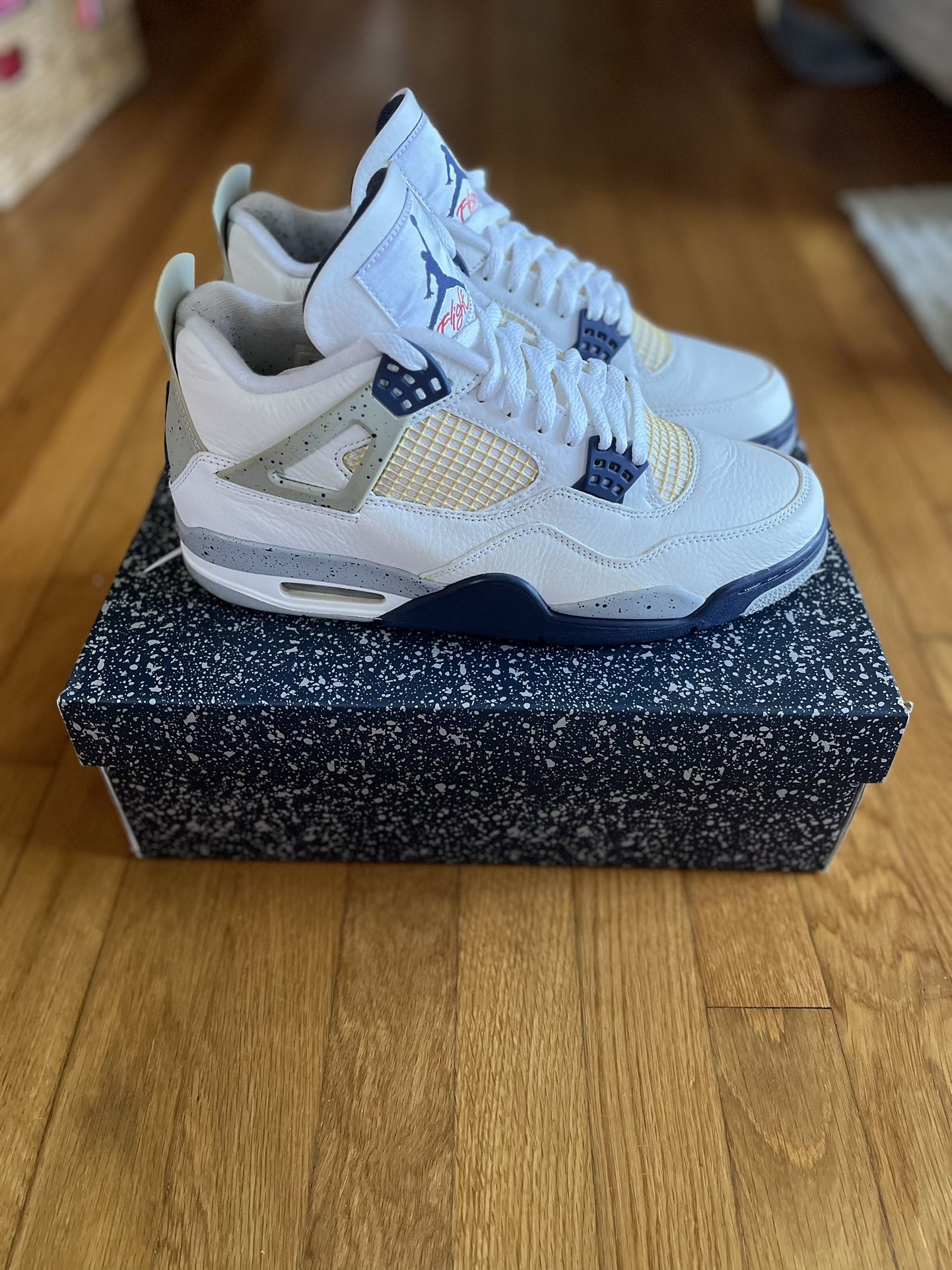 Jordan 4 Midnight Navy Size 11
