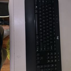 Logi Tech Keyboard And Mouse