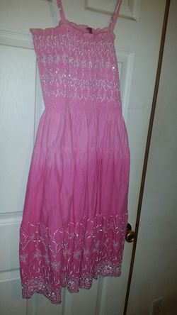 pink sequins dress,