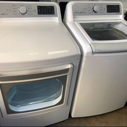 LG Washer and Gas Dryer Set 