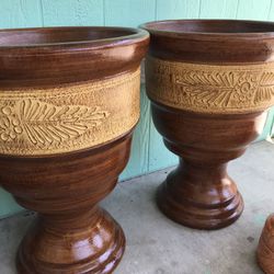 Bountiful pots 26 inches tall 45$ Each 