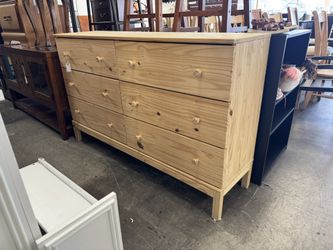 6 Drawer Wood Dresser 