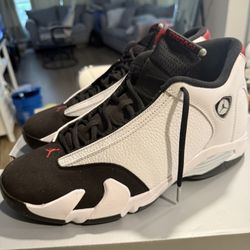 Jordan 14 “black toe” Size 12