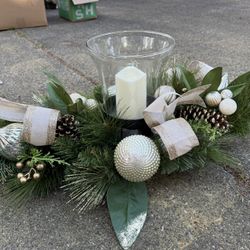 Holiday Centerpieces, Lit