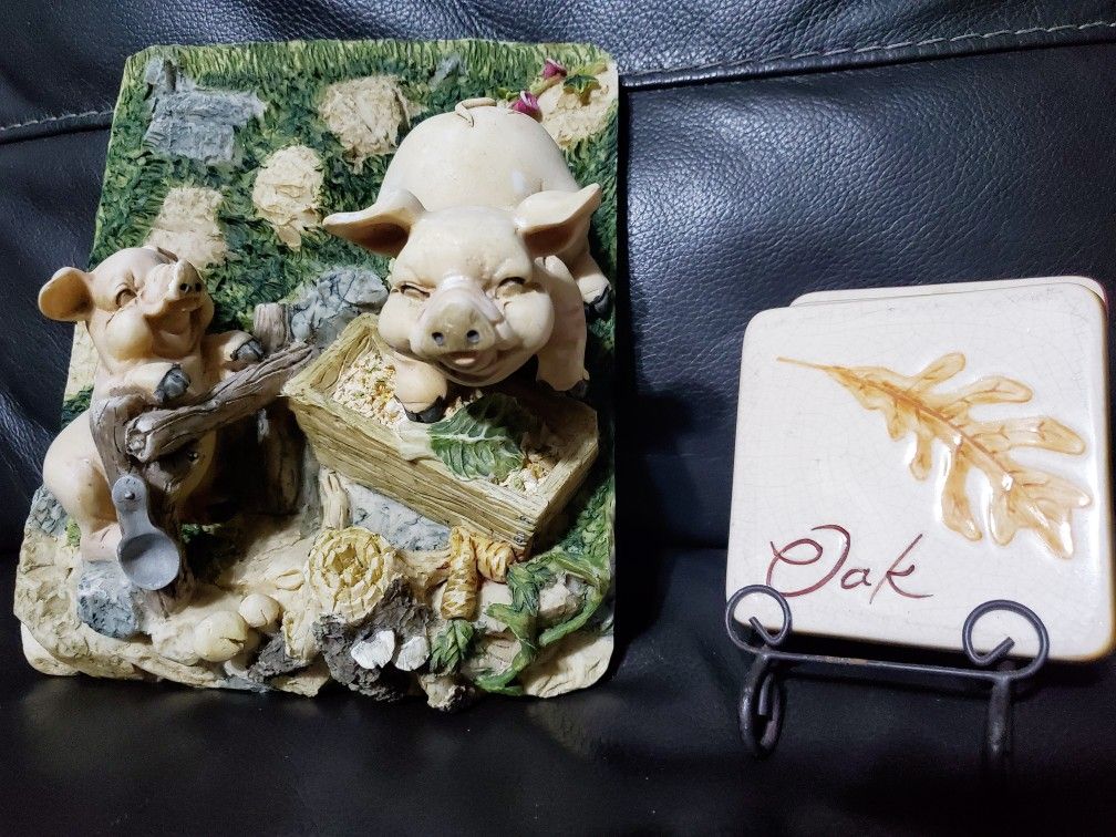 Decorative Coaster (4) With Names Of Leaves & Cute Pigs Wall Art