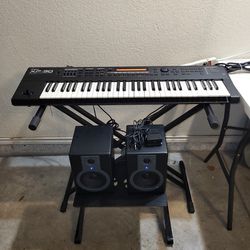 Roland Xp-30 Voice Synthesizer