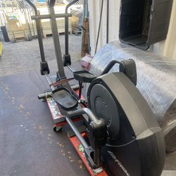 ELLIPTICAL X3 LIFE FITNESS 