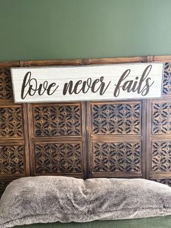 Metal and wood decorative sign