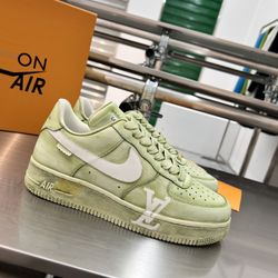Louis Vuitton Nike Air Force 1 128